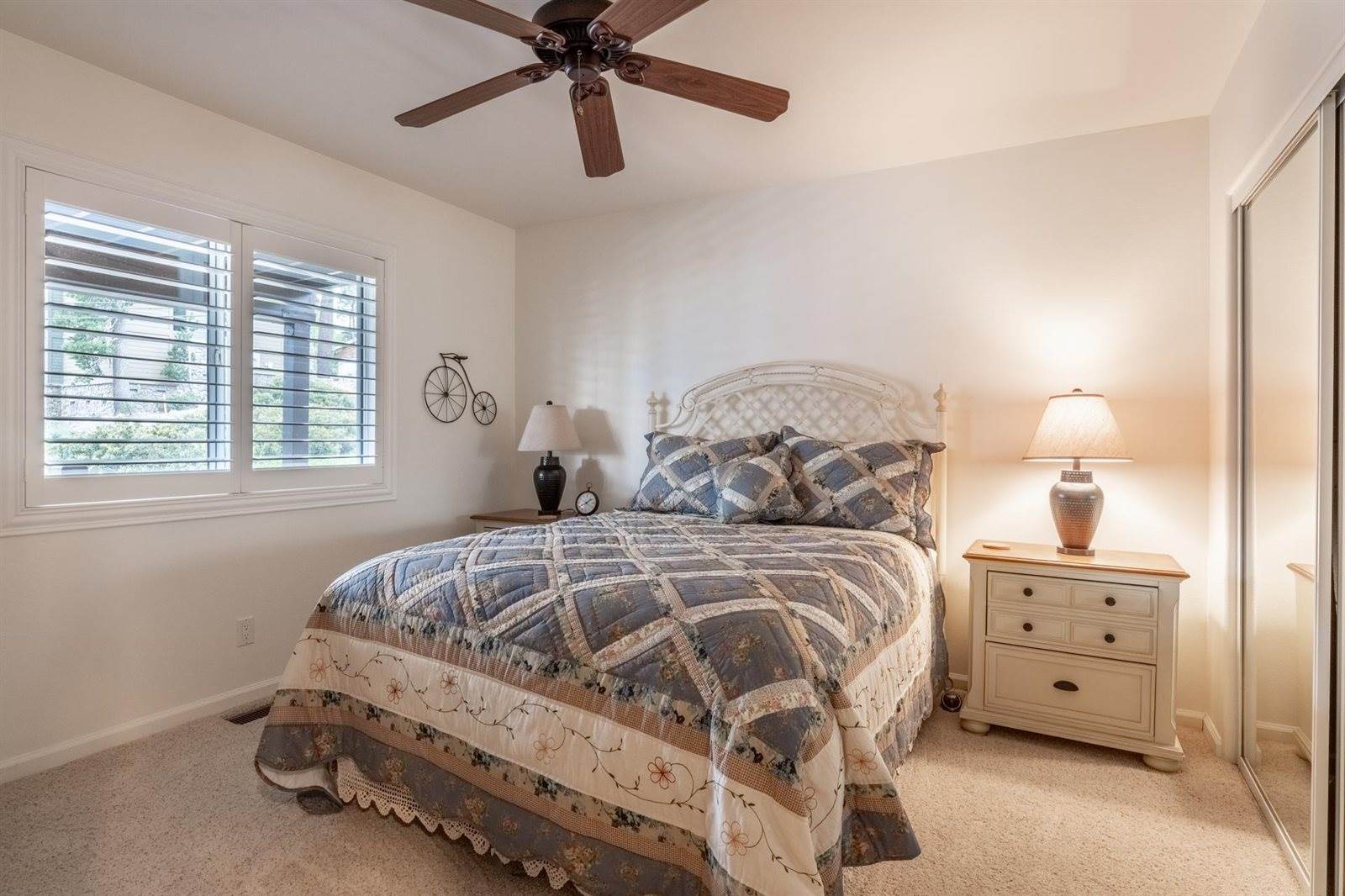 236 Davison Road, Mammoth Lakes, CA 93546