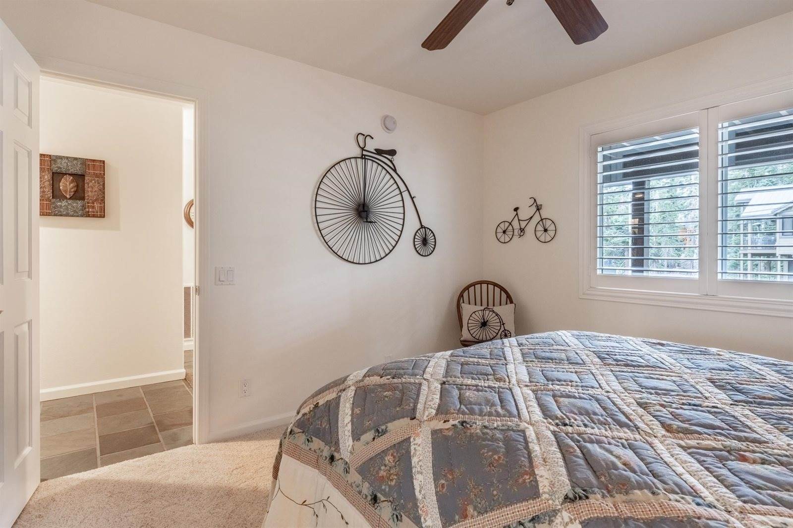 236 Davison Road, Mammoth Lakes, CA 93546