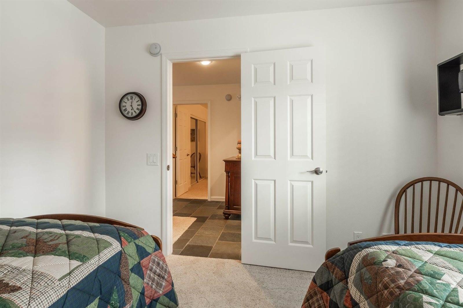 236 Davison Road, Mammoth Lakes, CA 93546