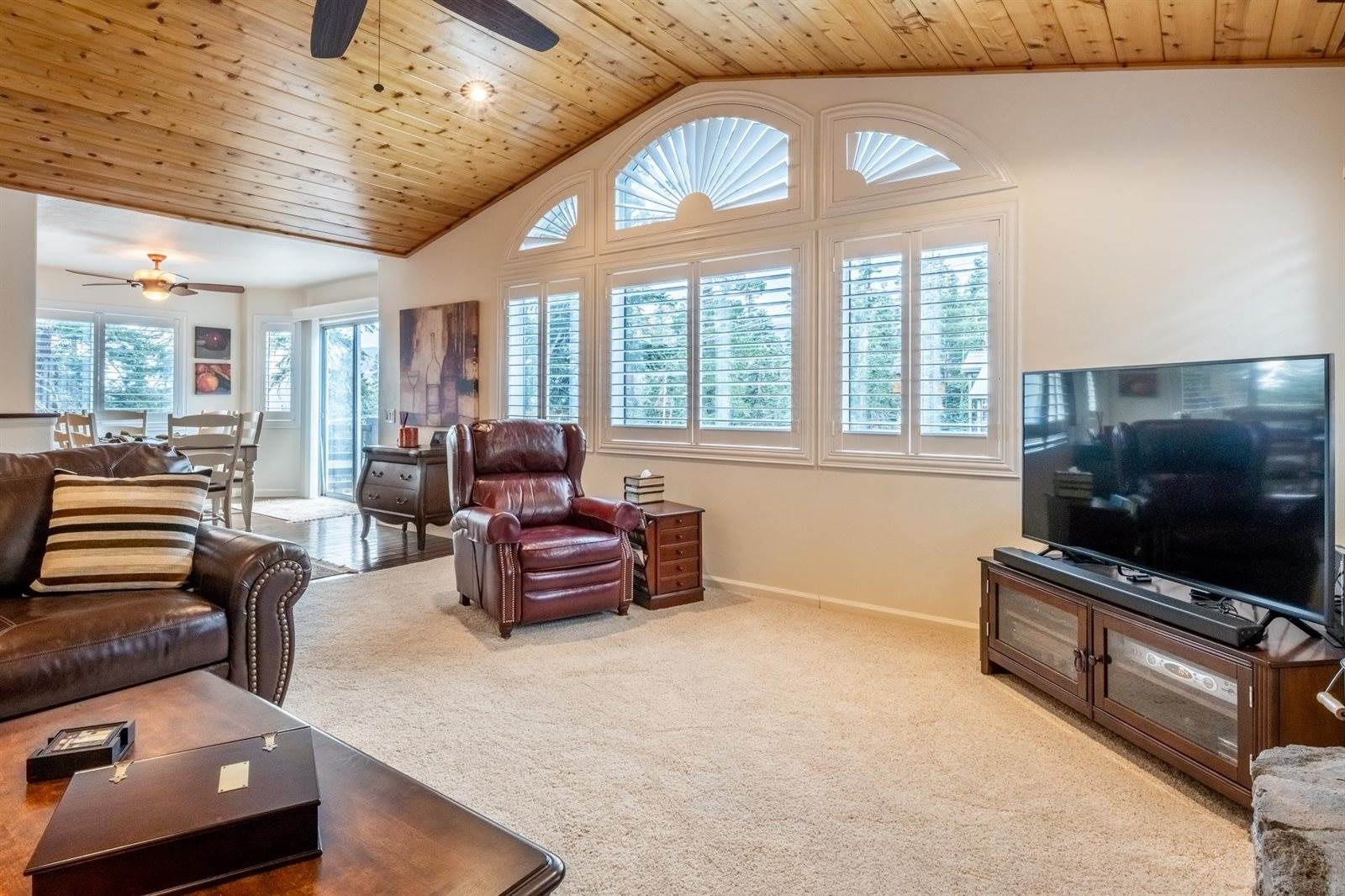 236 Davison Road, Mammoth Lakes, CA 93546