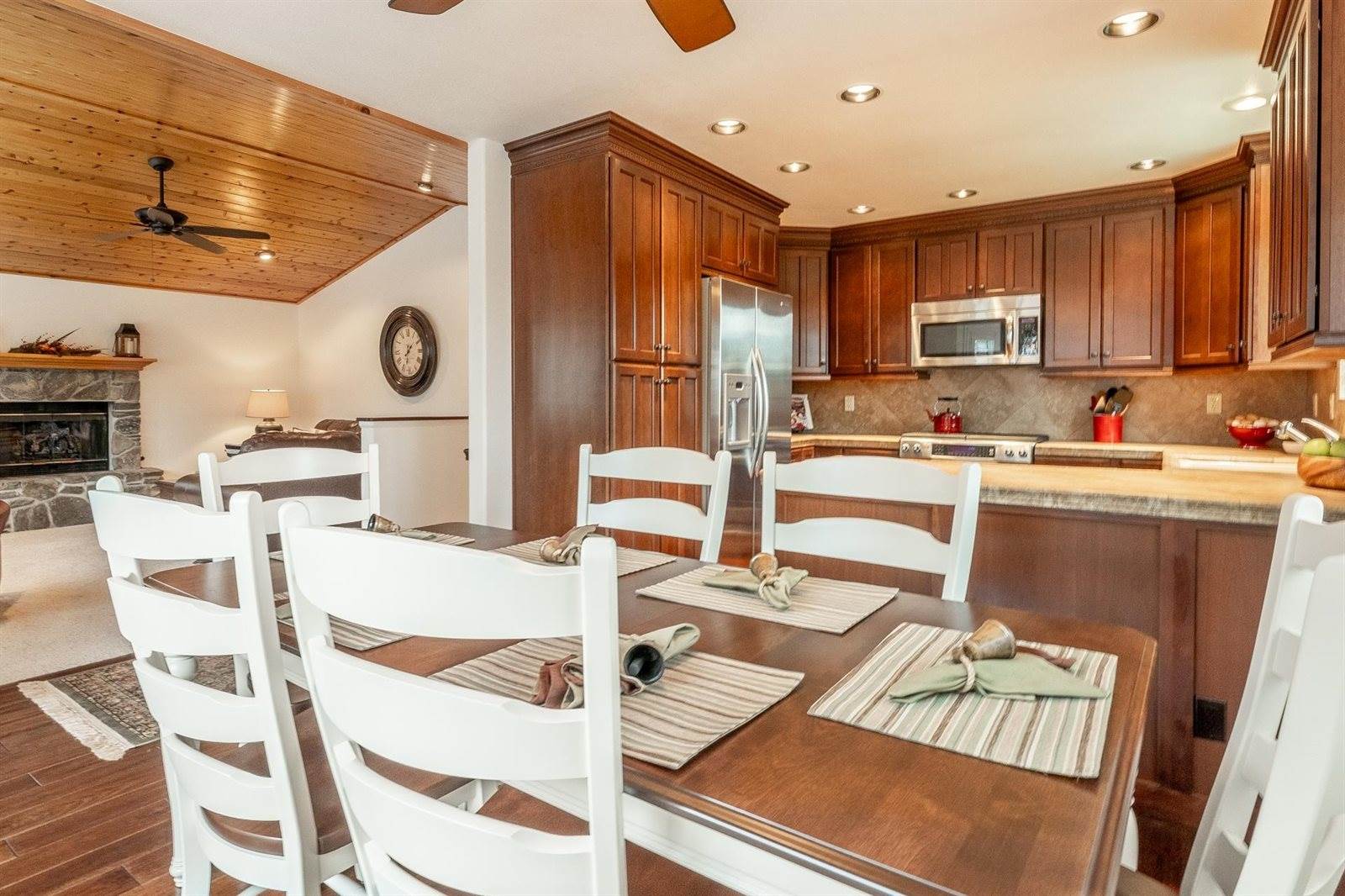 236 Davison Road, Mammoth Lakes, CA 93546