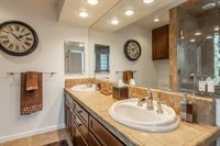 236 Davison Road, Mammoth Lakes, CA 93546