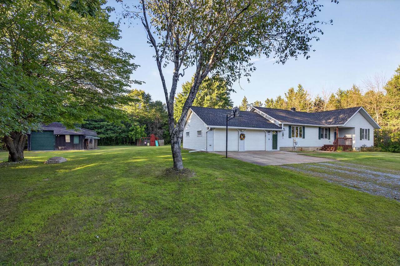 8041 White Pine Drive, Wisconsin Rapids, WI 54494