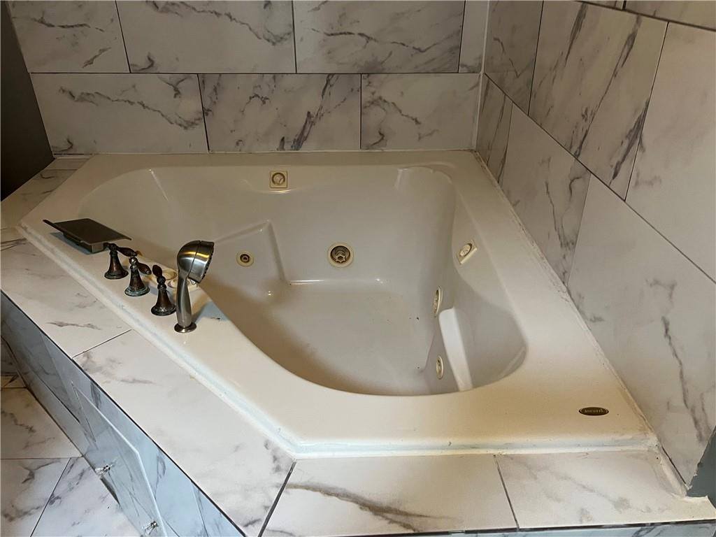 5636 4TH Street, Violet, LA 70092