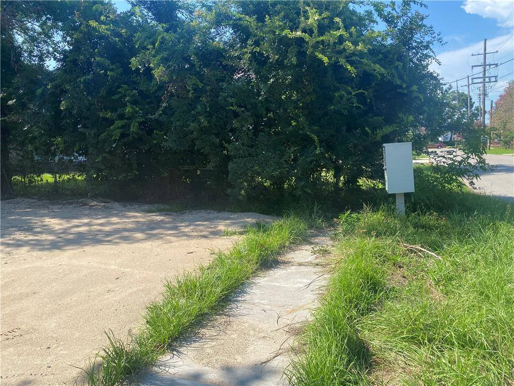 4210 Hamburg Street, New Orleans, LA 70122