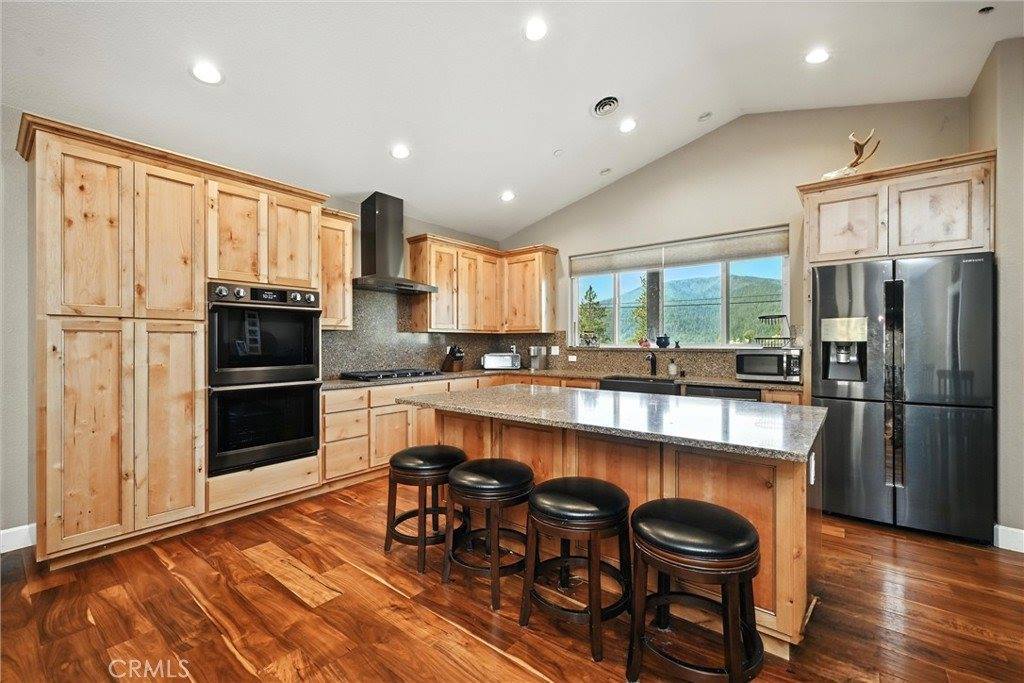 9482 Hoberg Drive South, Cobb, CA 95426