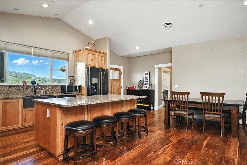 9482 Hoberg Drive South, Cobb, CA 95426