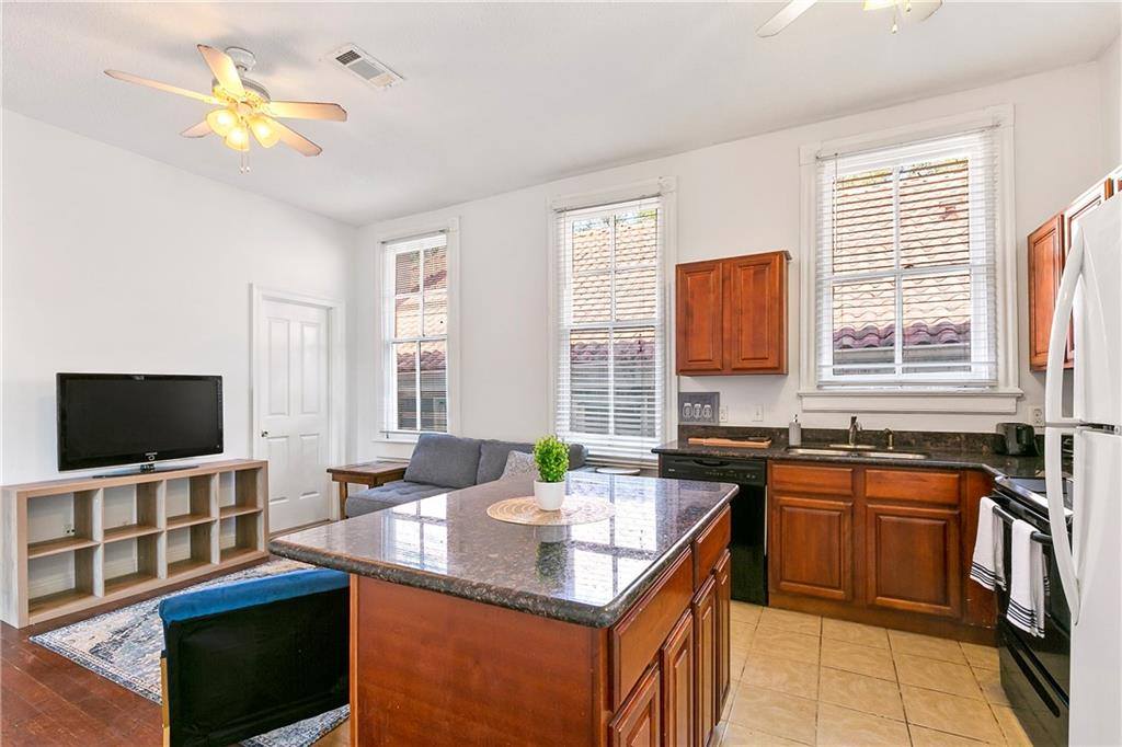 2231 South Carrollton Street, #d, New Orleans, LA 70118