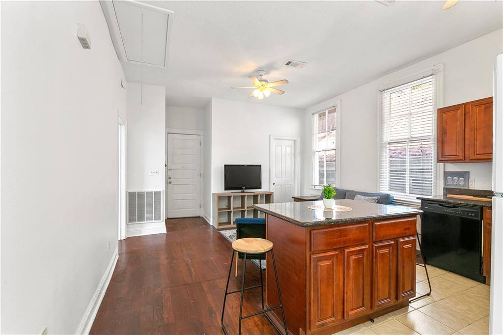 2231 South Carrollton Street, #d, New Orleans, LA 70118