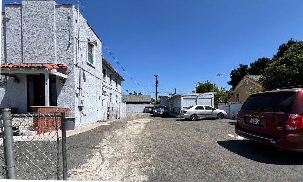 420 North Reservoir Street, Pomona, CA 91767