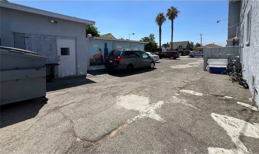 420 North Reservoir Street, Pomona, CA 91767