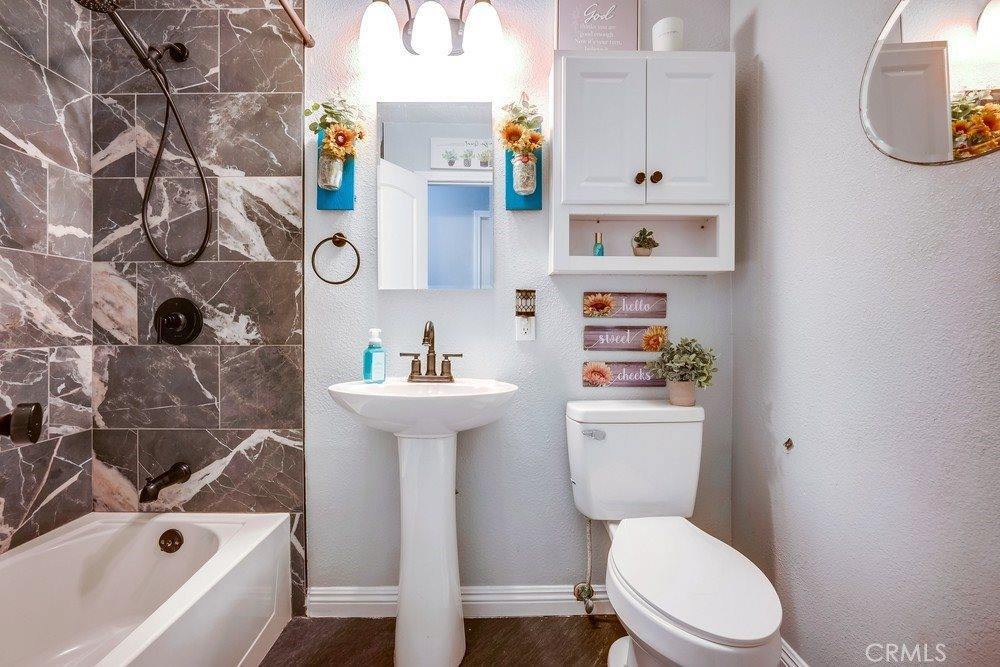 301 West Easton Street, Rialto, CA 92376