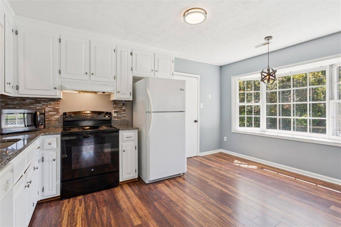 13 Westmont Drive, Hampton County, VA 23666