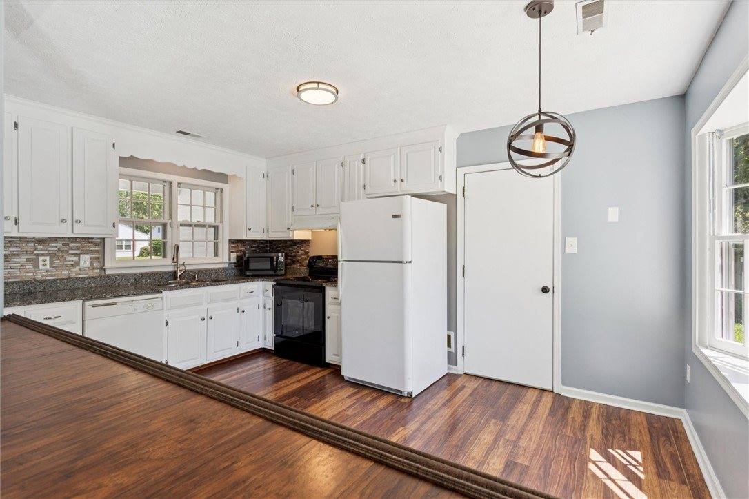 13 Westmont Drive, Hampton County, VA 23666