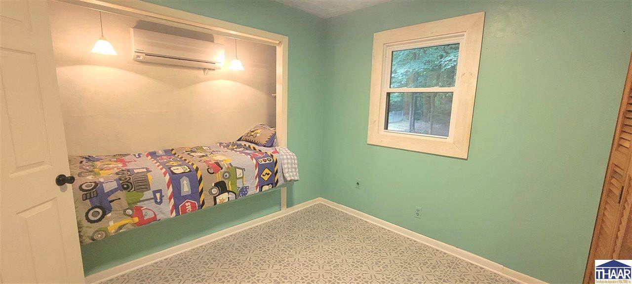 3763 East 250 S, Hillsdale, IN 47854