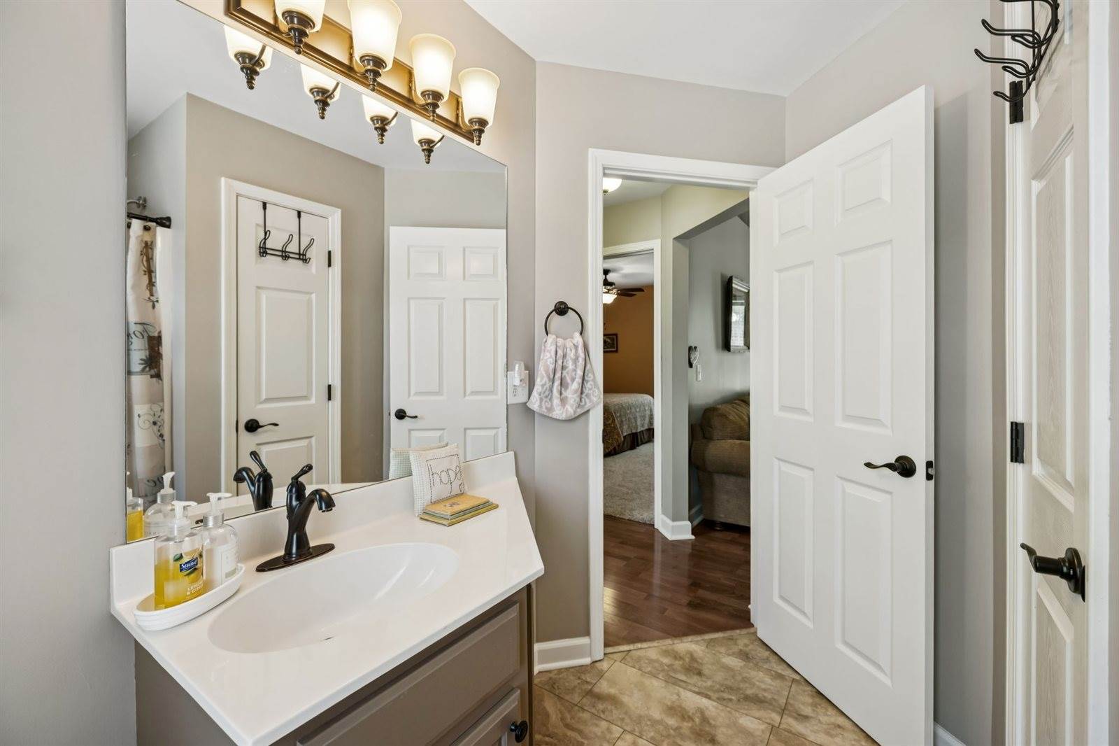 4010 Affirmed Dr, Mount Juliet, TN 37122