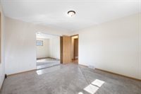 1817 2nd Ave NW, Minot, ND 58703