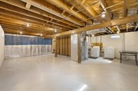 1817 2nd Ave NW, Minot, ND 58703