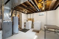 1817 2nd Ave NW, Minot, ND 58703