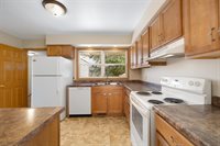 1817 2nd Ave NW, Minot, ND 58703