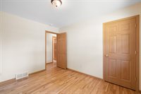 1817 2nd Ave NW, Minot, ND 58703