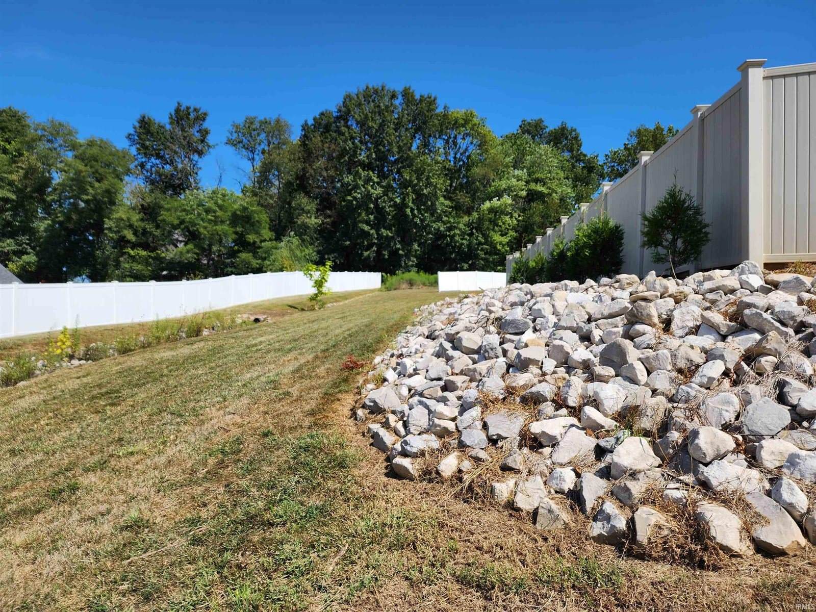 7520 Tia Court, Evansville, IN 47720