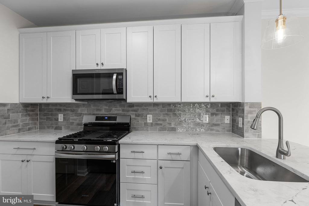 4401 Weatherington Lane, Fairfax, VA 22030