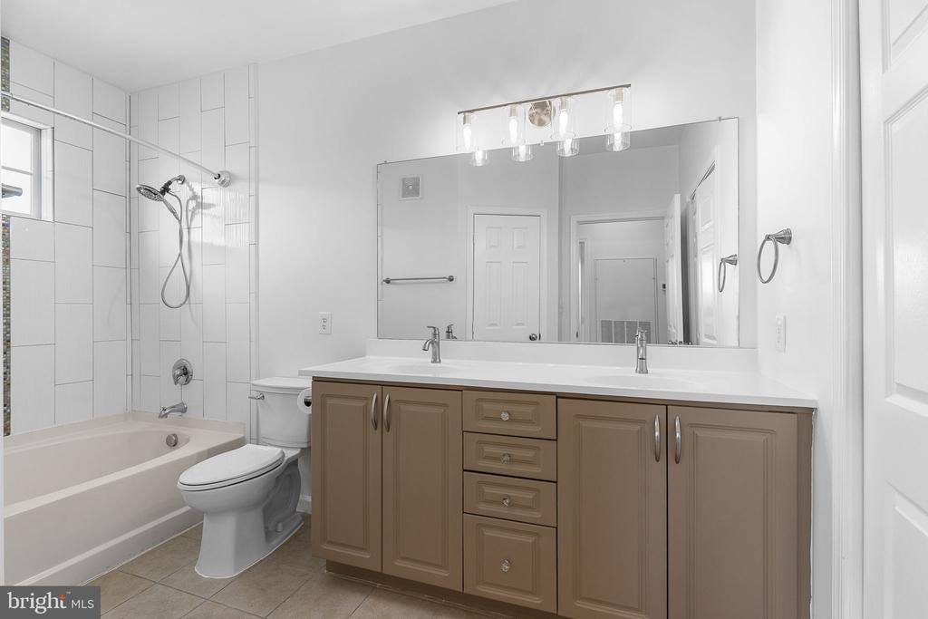 4401 Weatherington Lane, Fairfax, VA 22030