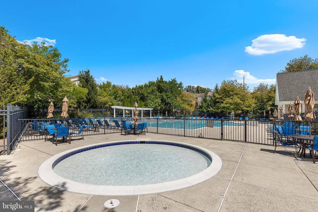 4401 Weatherington Lane, Fairfax, VA 22030