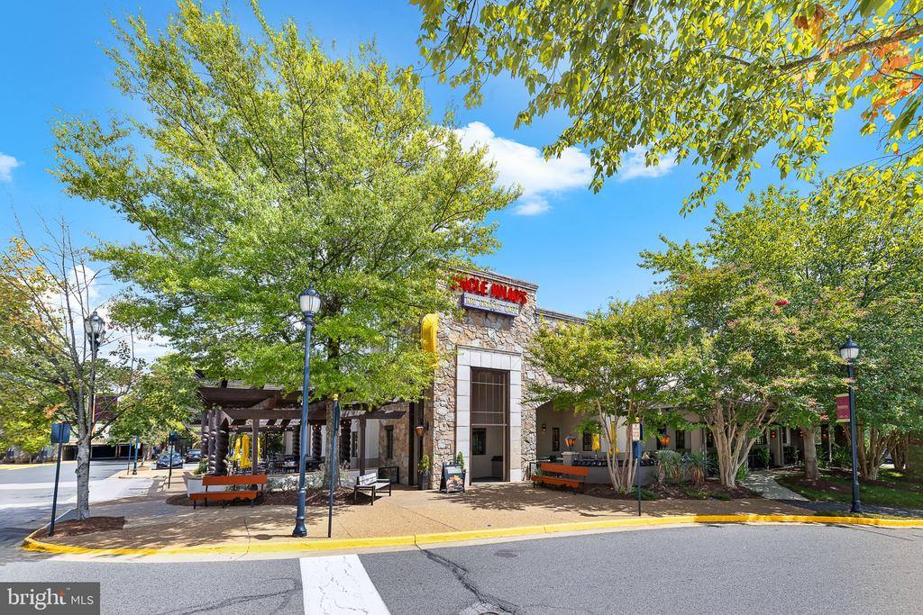 4401 Weatherington Lane, Fairfax, VA 22030