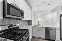 4401 Weatherington Lane, Fairfax, VA 22030