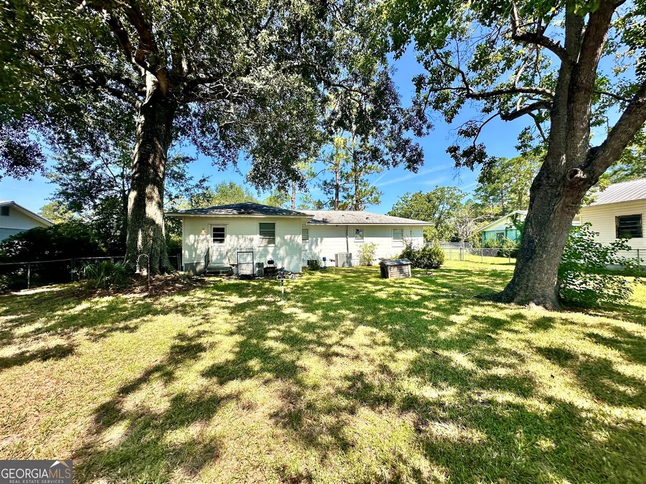2202 Pioneer Street, Waycross, GA 31501