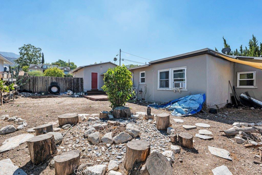 10549 Mcclemont Avenue, Tujunga, CA 91042