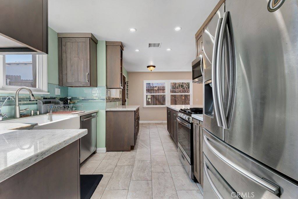 10549 Mcclemont Avenue, Tujunga, CA 91042