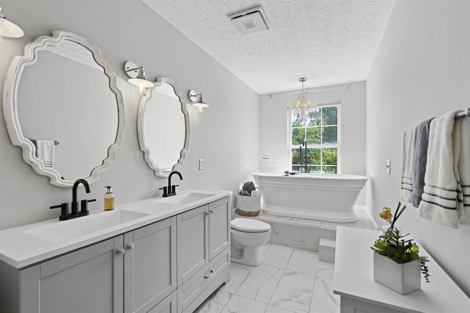 5685 Jersey Drive, New Albany, OH 43054