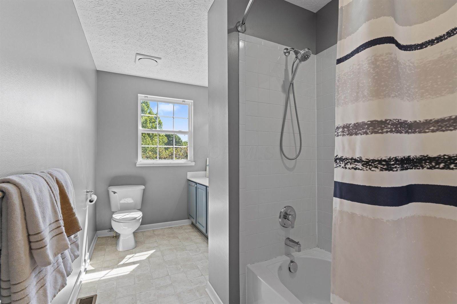 5685 Jersey Drive, New Albany, OH 43054