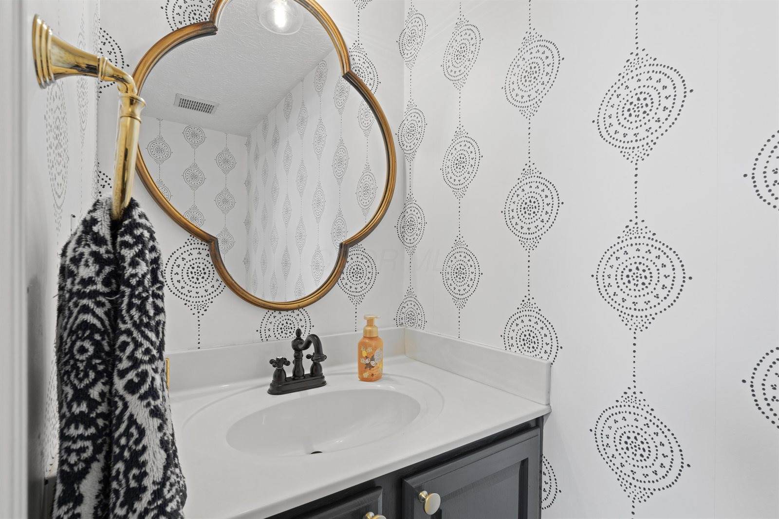 5685 Jersey Drive, New Albany, OH 43054