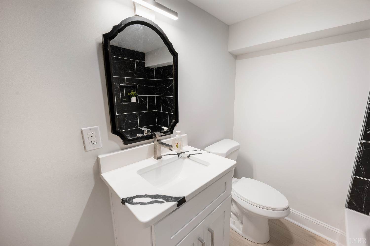 1761 Old Farm Road, Lynchburg, VA 24503