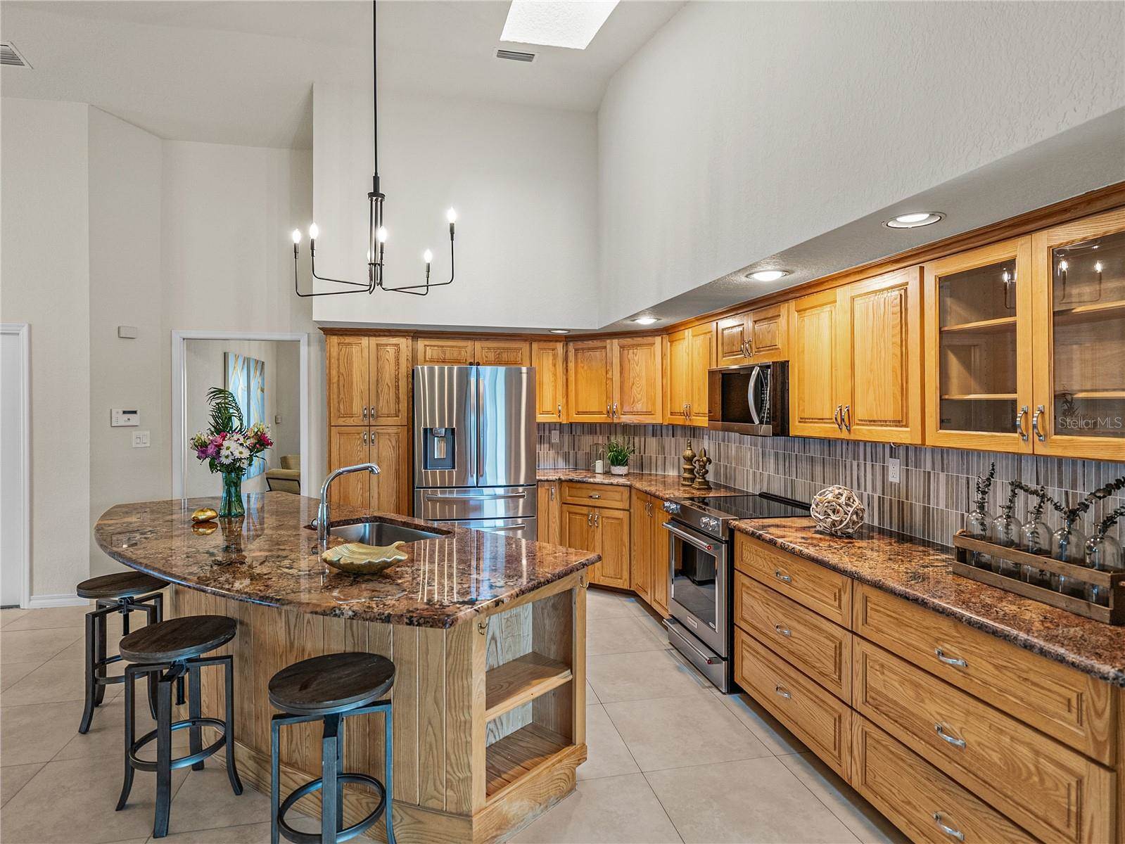 366 6TH Avenue North, Tierra Verde, FL 33715