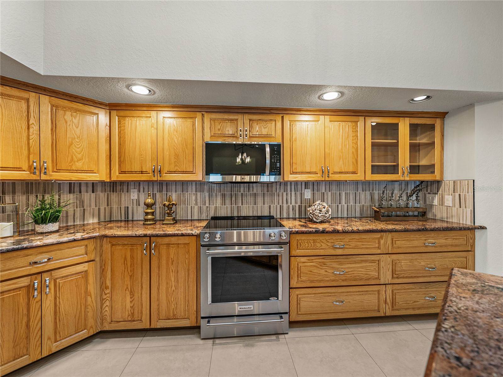 366 6TH Avenue North, Tierra Verde, FL 33715