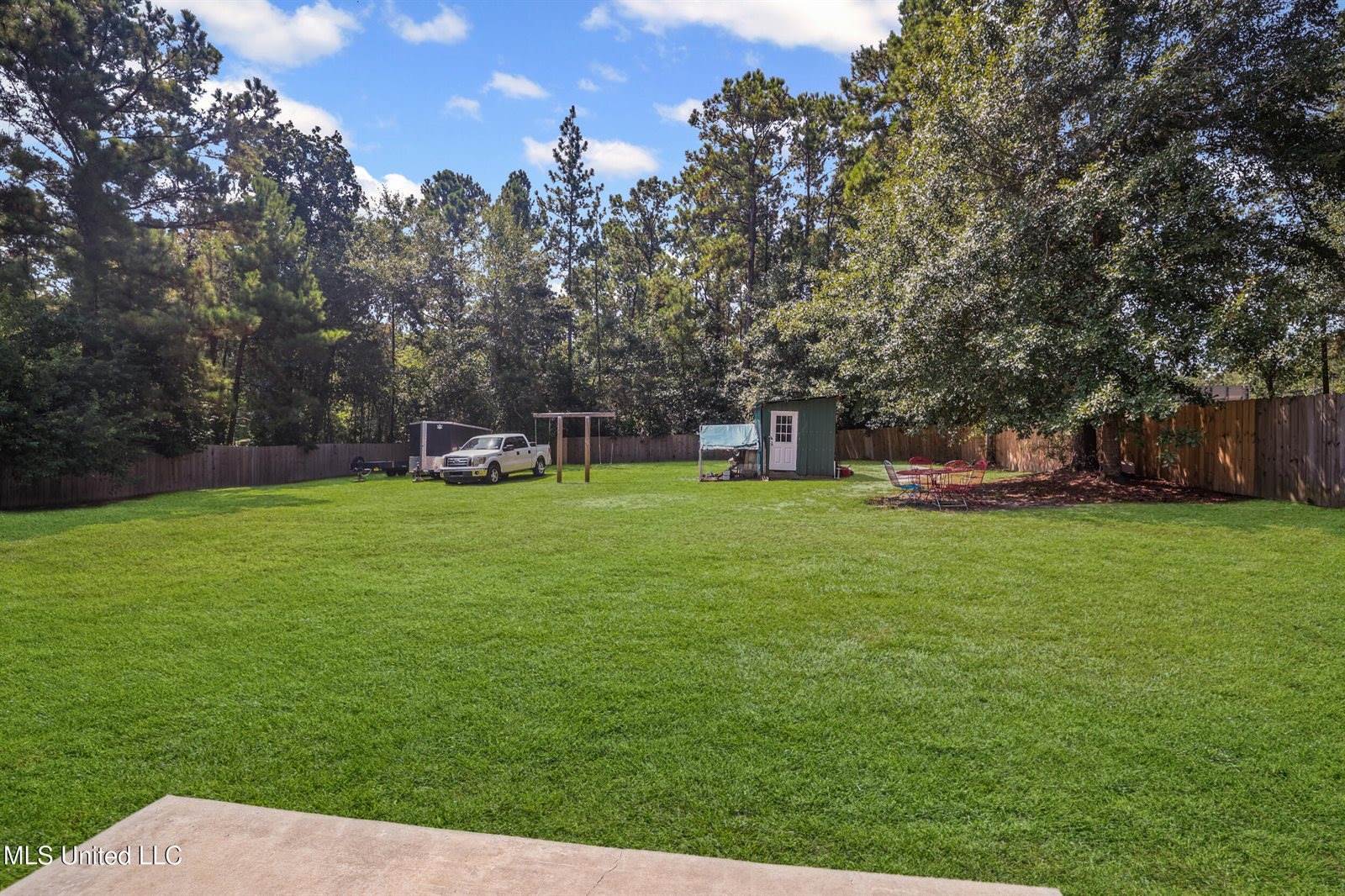 19627 West Wortham Road, Saucier, MS 39574