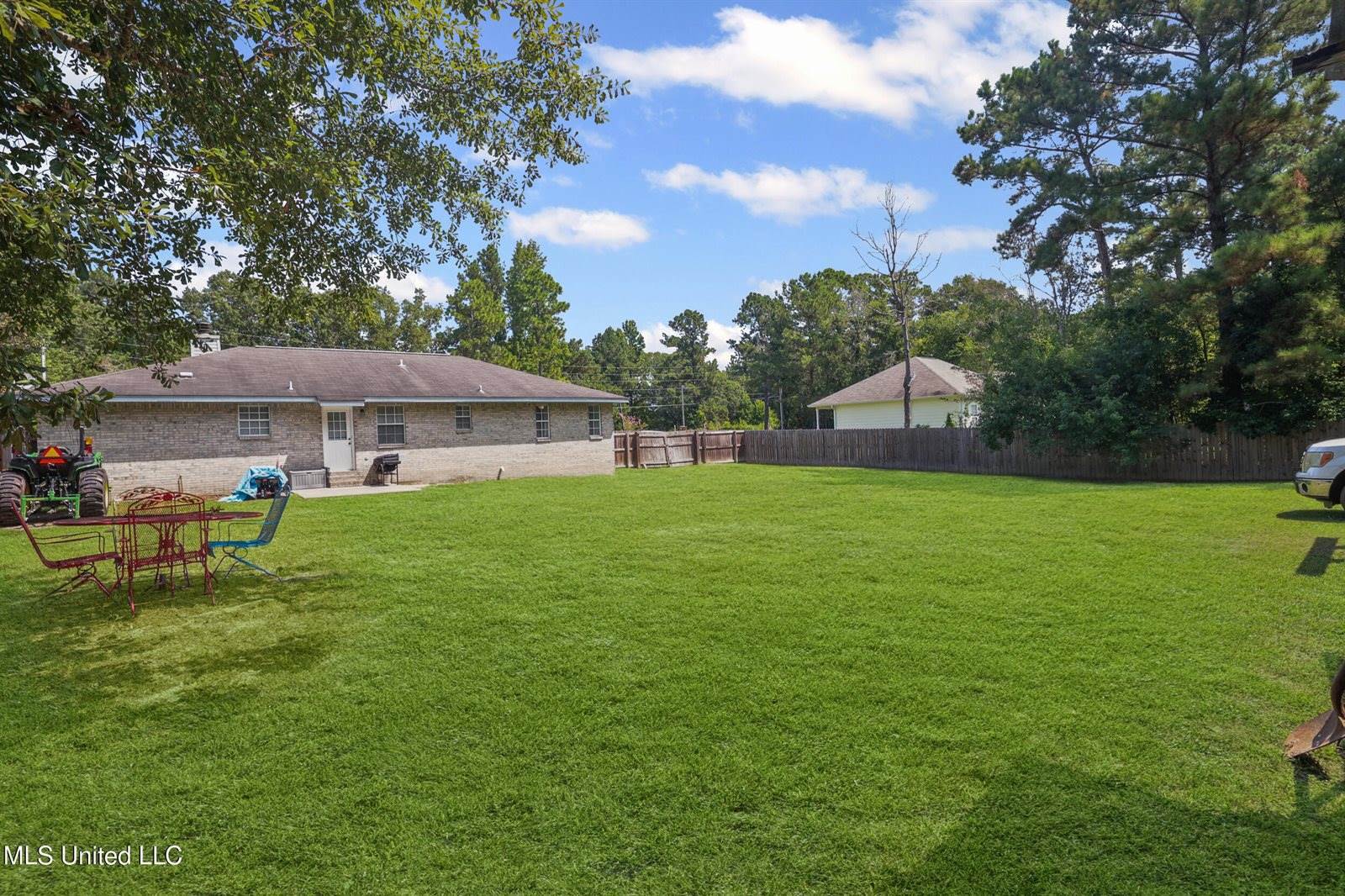 19627 West Wortham Road, Saucier, MS 39574