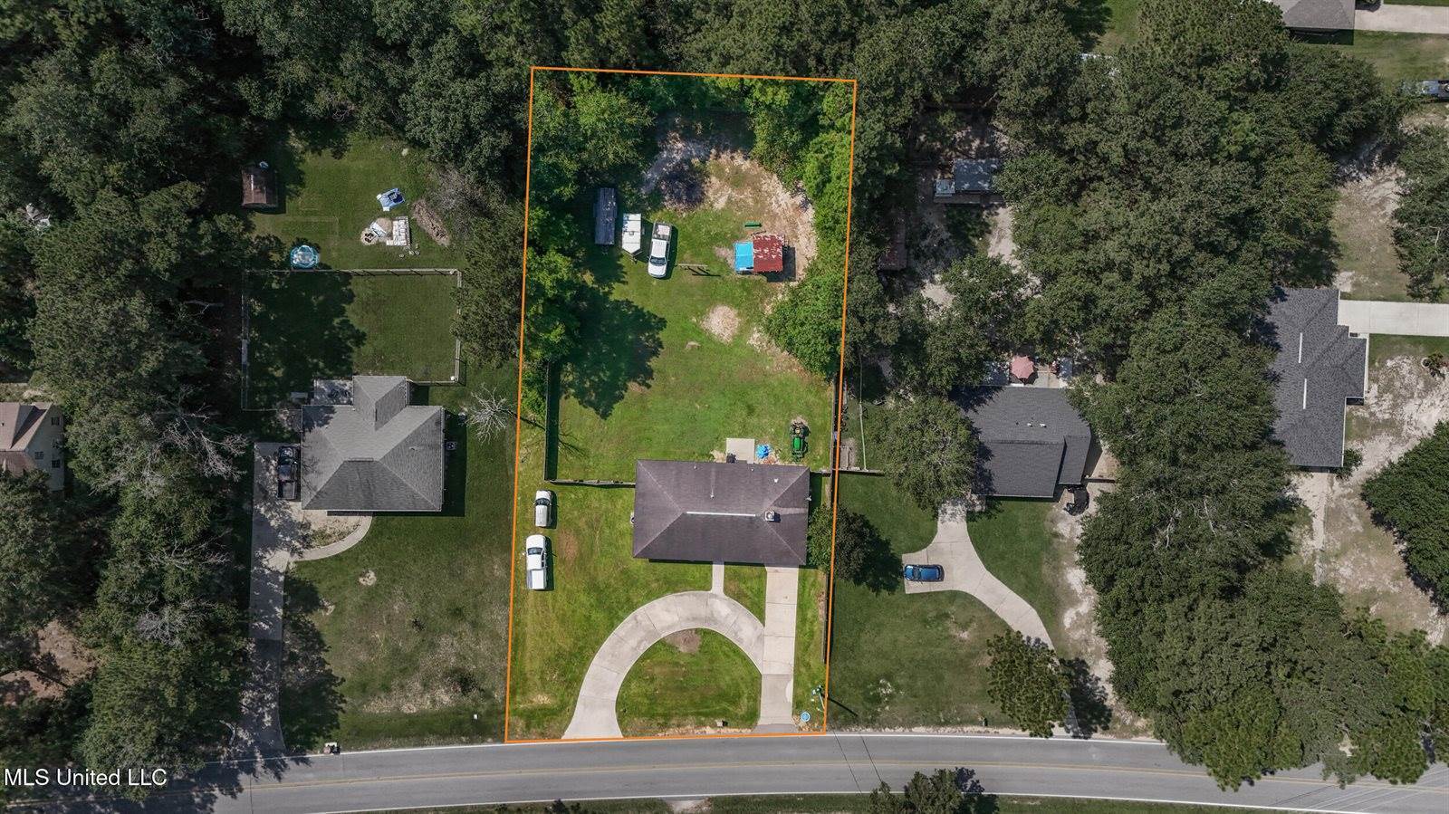 19627 West Wortham Road, Saucier, MS 39574