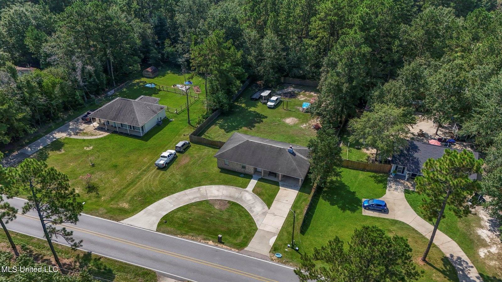 19627 West Wortham Road, Saucier, MS 39574