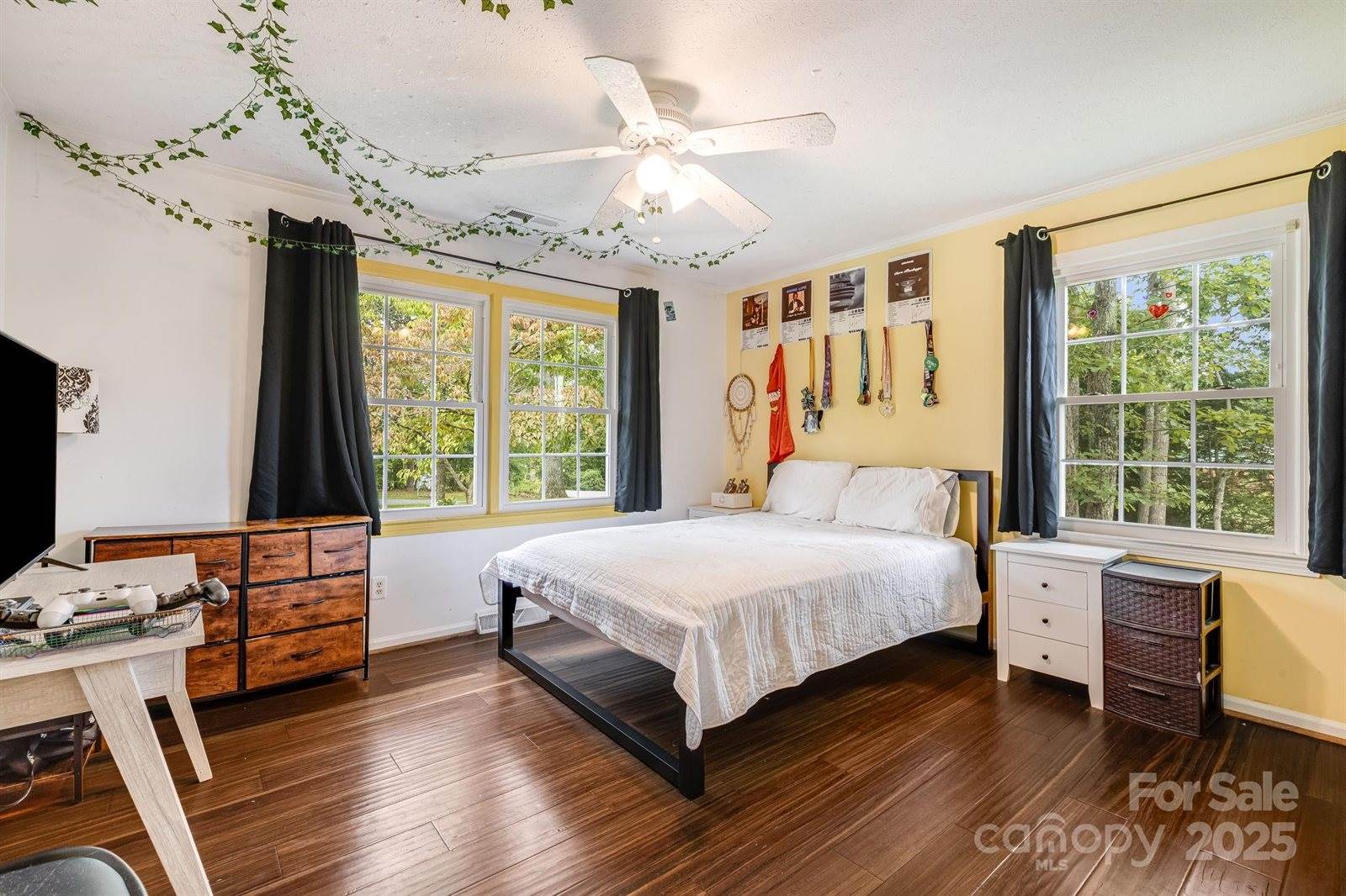 1 Glen Cove Road, Arden, NC 28704