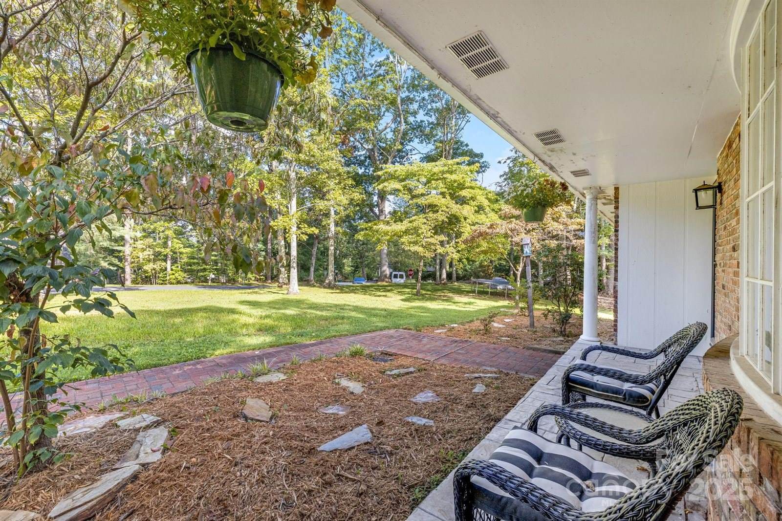 1 Glen Cove Road, Arden, NC 28704