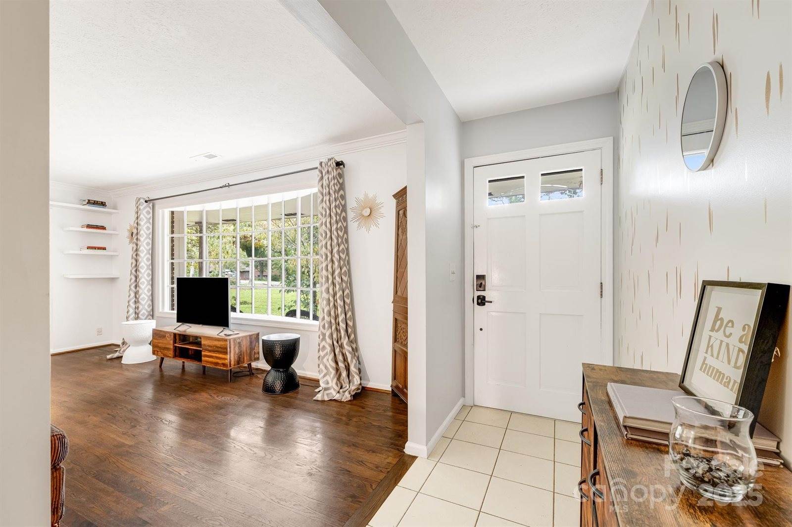 1 Glen Cove Road, Arden, NC 28704