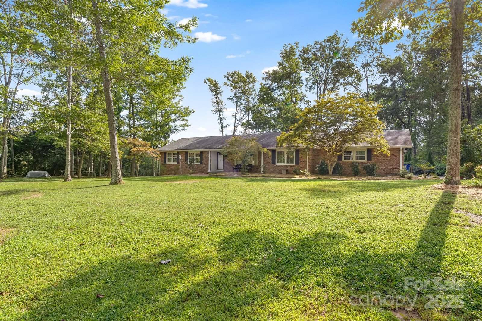 1 Glen Cove Road, Arden, NC 28704
