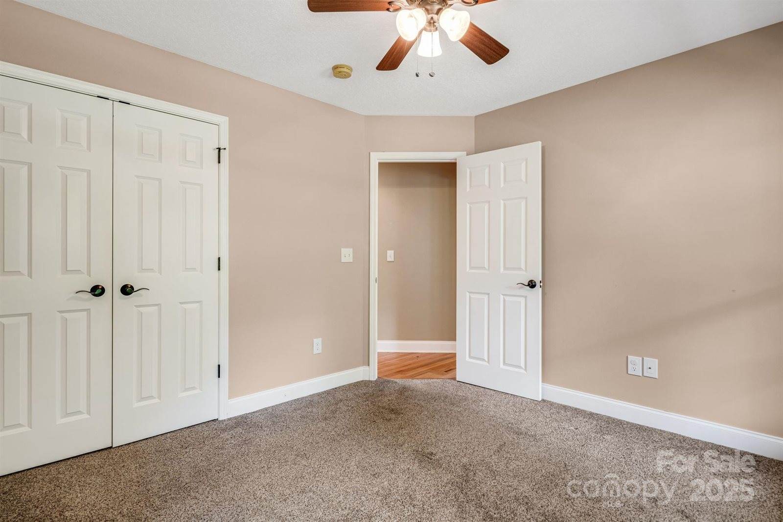 368 Bailey Mountain Road, Mars Hill, NC 28754