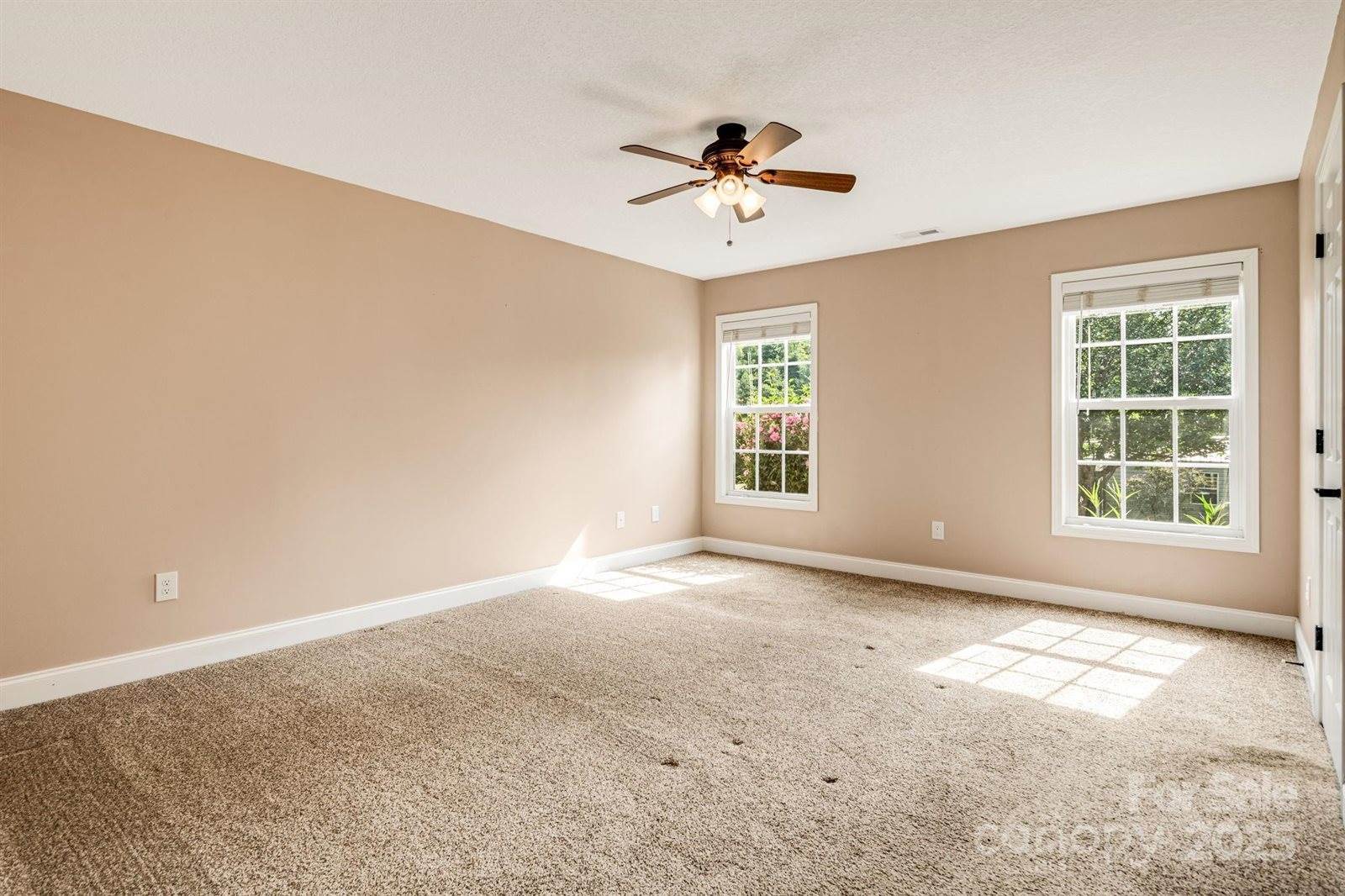 368 Bailey Mountain Road, Mars Hill, NC 28754